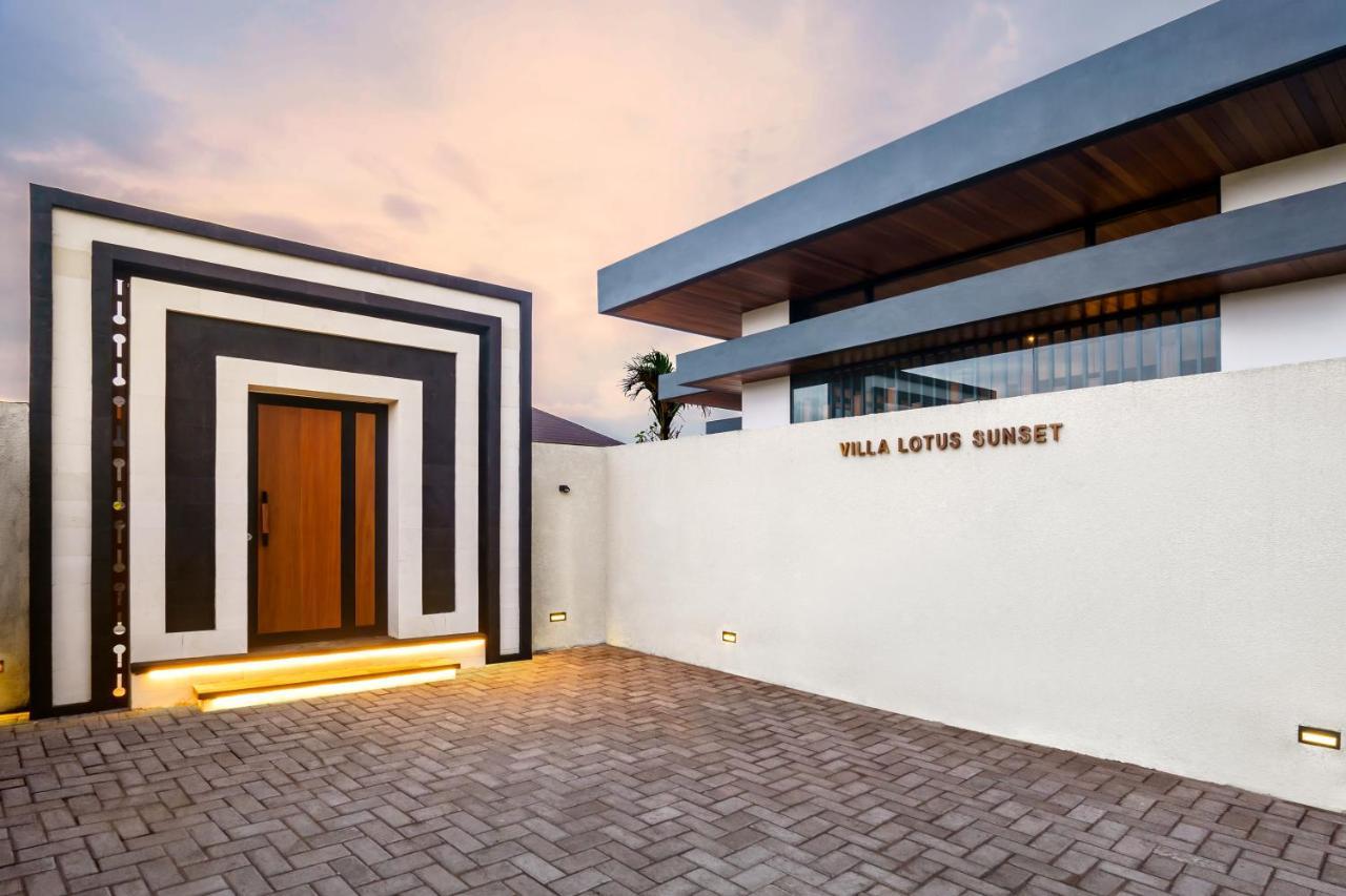 Villa Lotus Sunset By Balisuperhost Ubud  Exterior photo